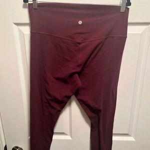Athletic wear LULU/ ATHLETA